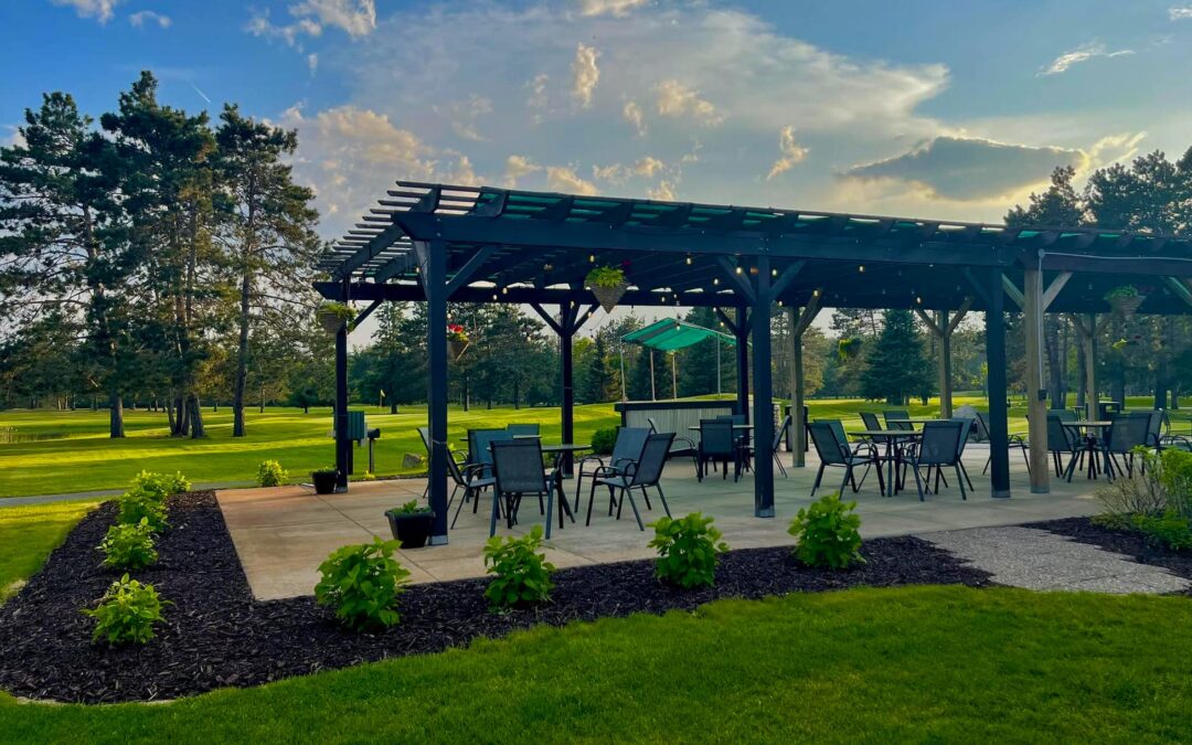 The Caddyshak Kitchen Re-Opens on May 1st!
